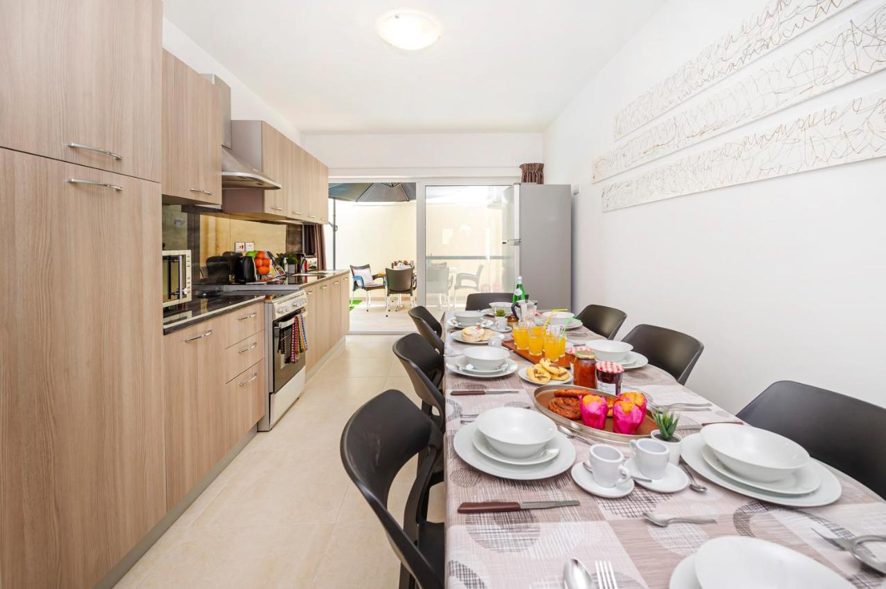 Summer Breeze 3 Bedroom Family Maisonette With Sunny Terrace In Mellieha - By Getawaysmalta Exterior foto